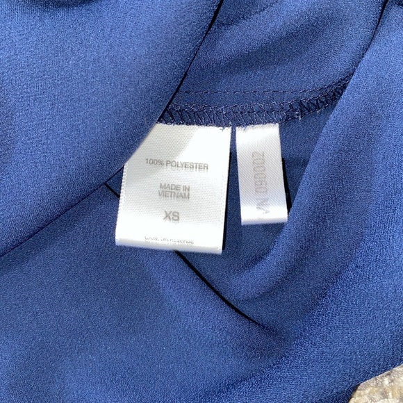 Soho Sleeveless Banded Blouse - Picture 5 of 6